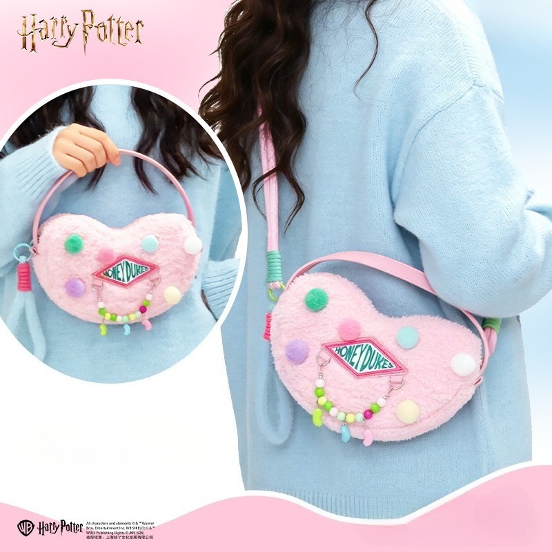 حقائب يد صغيرة جديدة على طراز  - مراجعة Anime Tote Bag وسعره
