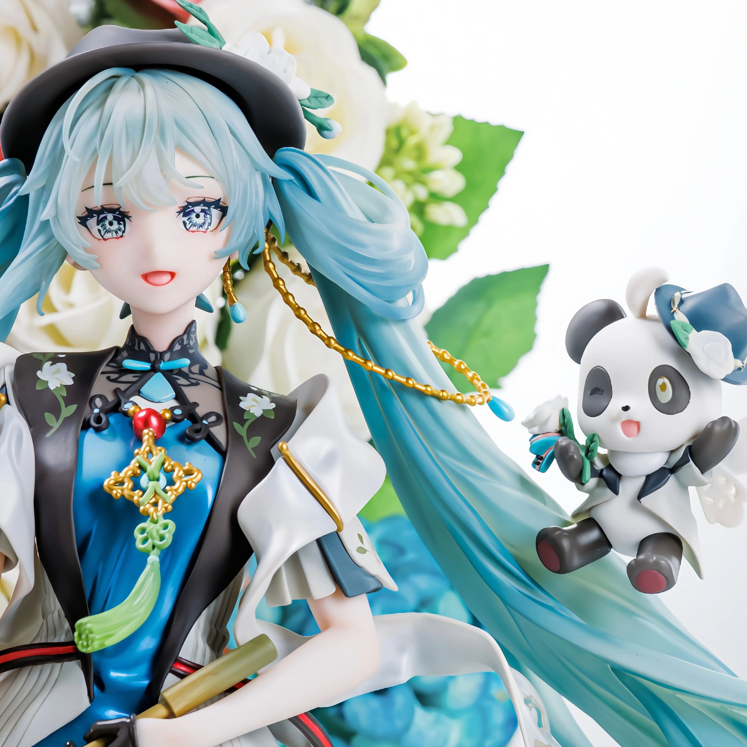 تمثال باندا هاتسوني ميكو من سل - مراجعة Popular Anime Merchandise وسعره